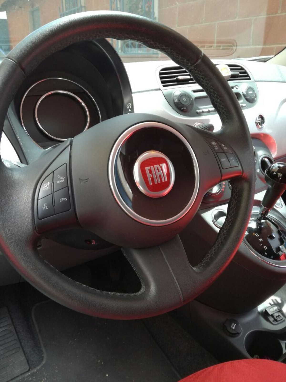 FIAT 500 - 2015                                        