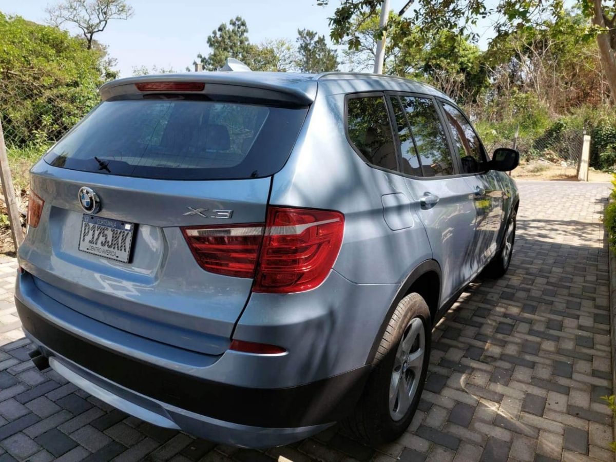 BMW X3 - 2011                                        
