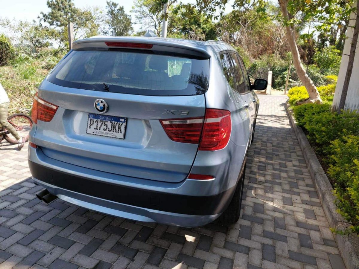 BMW X3 - 2011                                        