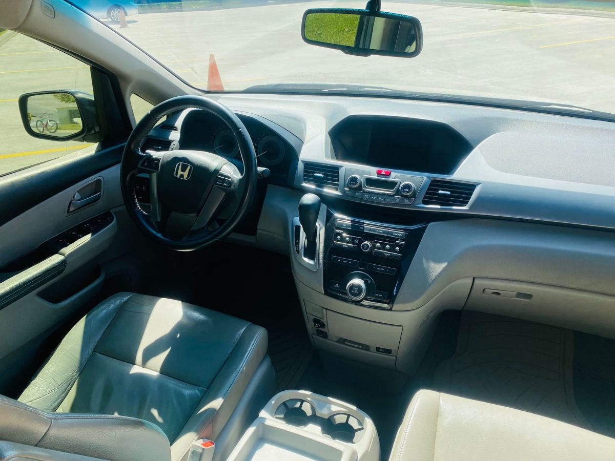 HONDA ODYSSEY - 2011                                        