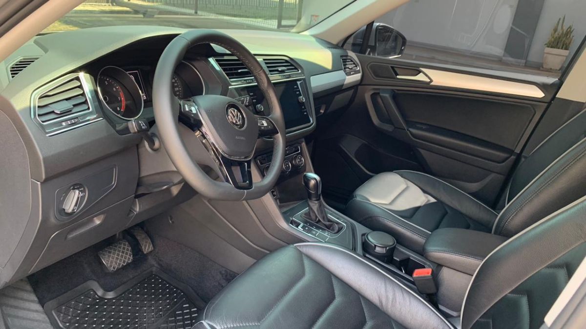 VOLKSWAGEN TIGUAN - 2021                                        
