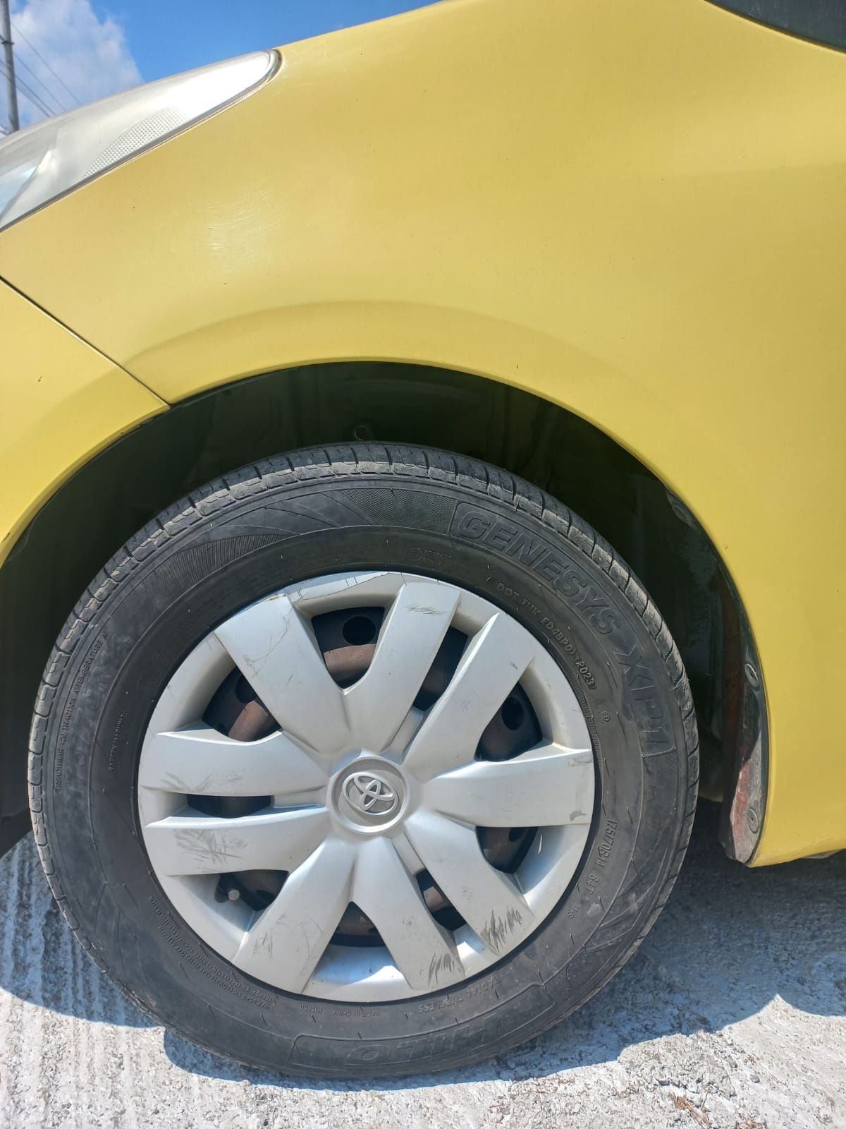 TOYOTA VITZ - 2010                                        