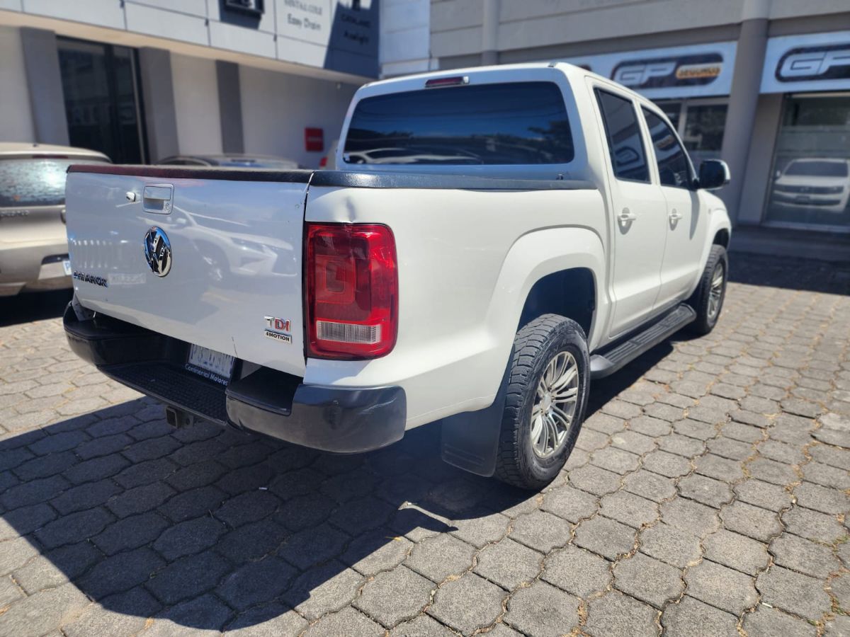 VOLKSWAGEN  AMAROK - 2017                                        