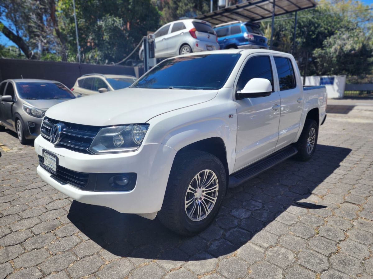 VOLKSWAGEN  AMAROK - 2017                                        