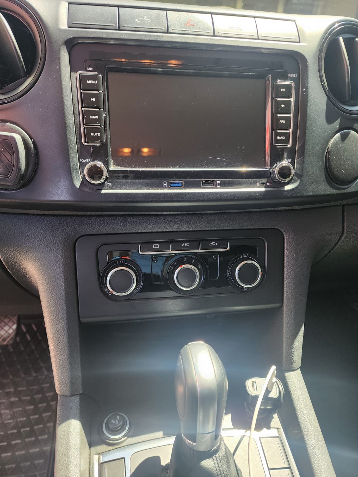 VOLKSWAGEN  AMAROK - 2017                                        