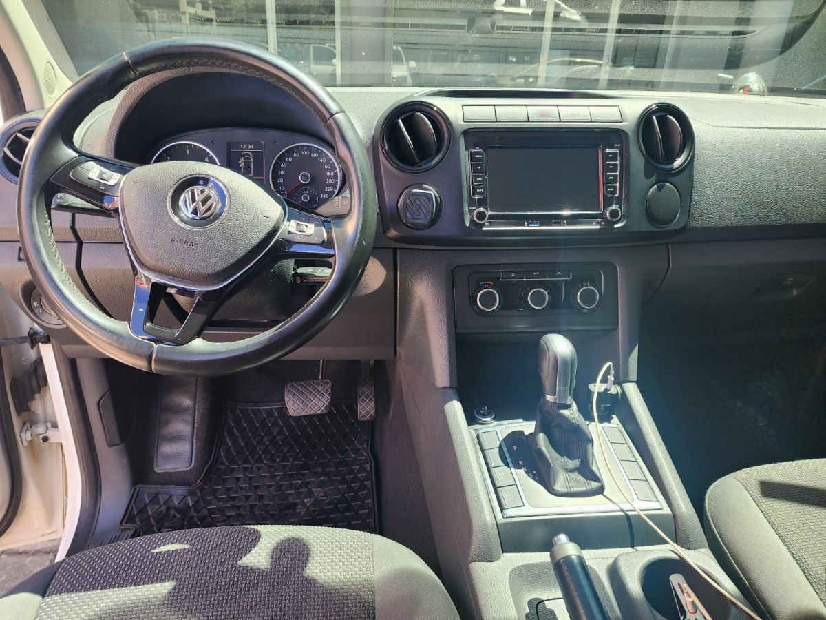 VOLKSWAGEN  AMAROK - 2017                                        