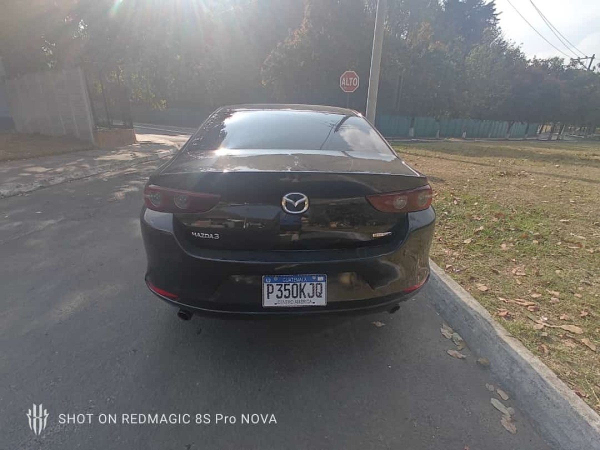 MAZDA 3 - 2021                                        