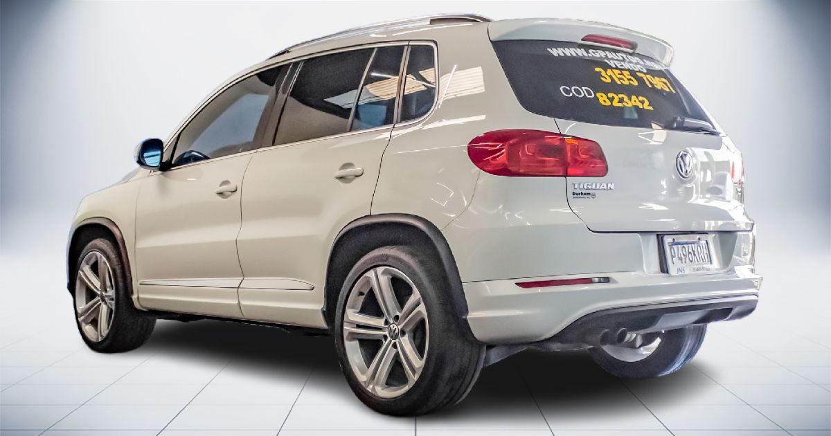 VOLKSWAGEN TIGUAN R-LINE - 2016                                        