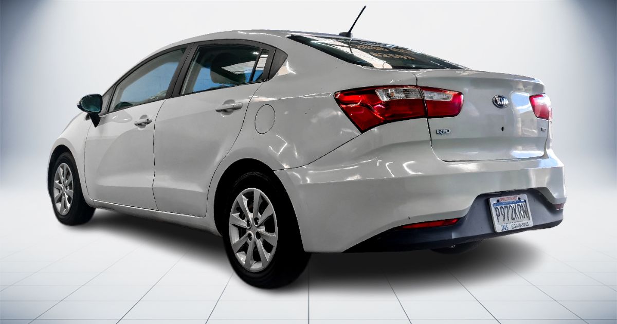 KIA RIO - 2016                                        