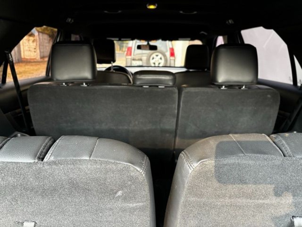 FORD EXPLORER XLT - 2018                                        