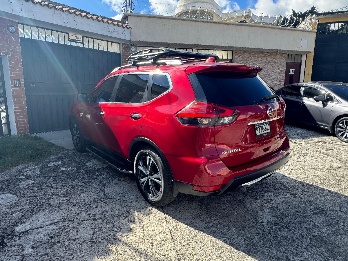 NISSAN  XTRAIL  - 2020                                        