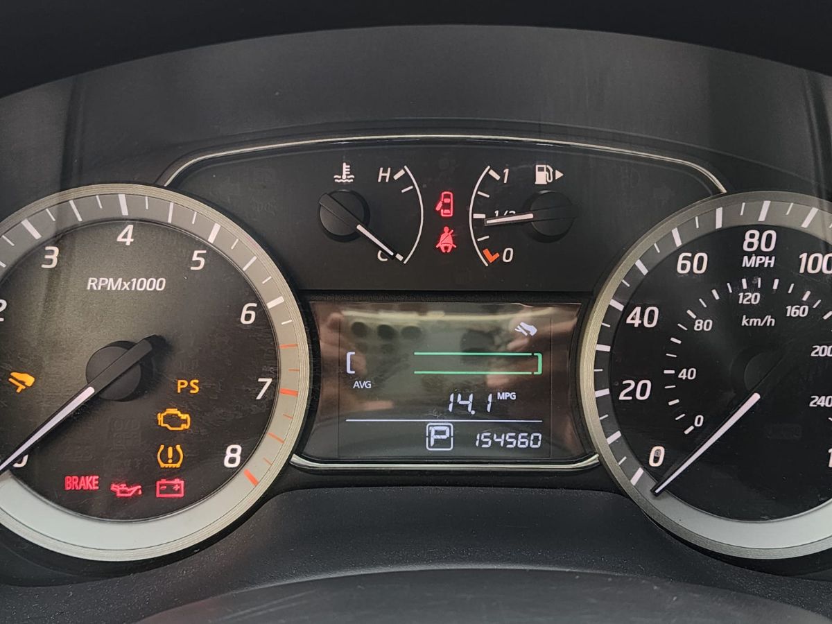 NISSAN SENTRA - 2013                                        