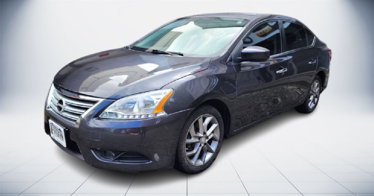 NISSAN SENTRA - 2013                                        