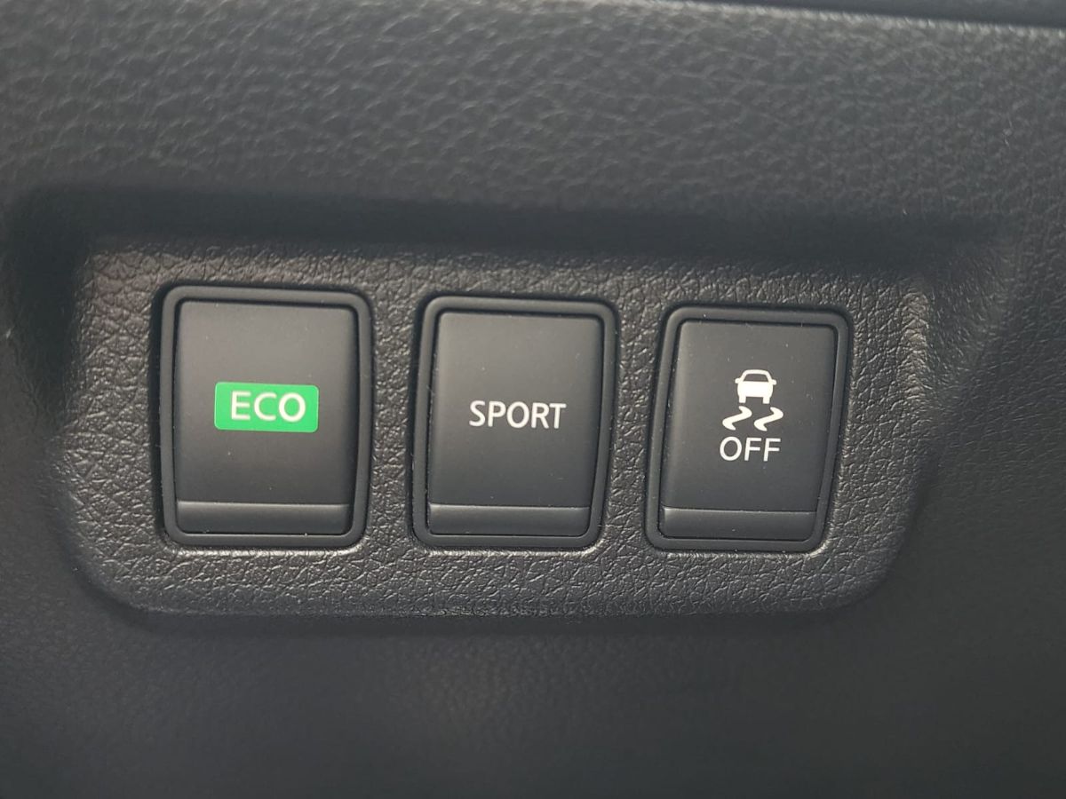 NISSAN SENTRA - 2013                                        