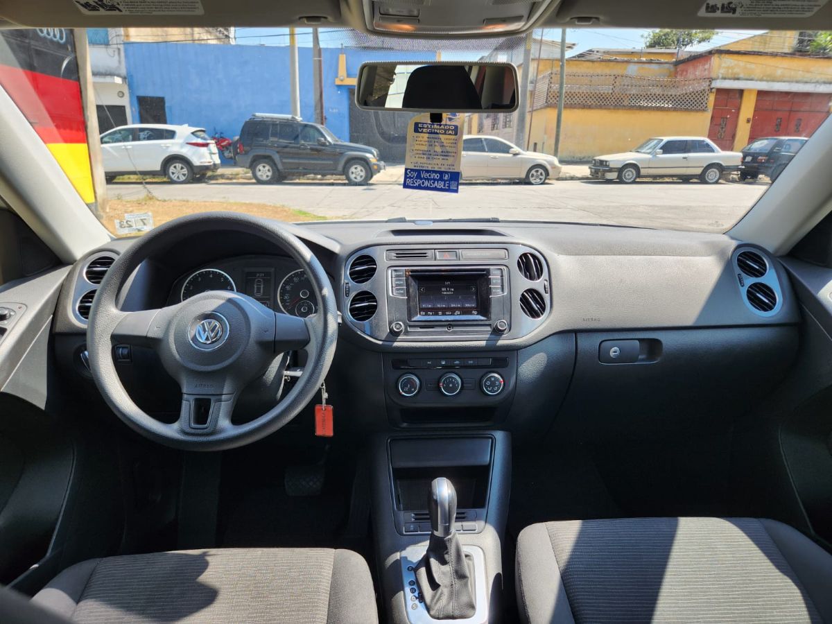 VOLKSWAGEN TIGUAN - 2017                                        