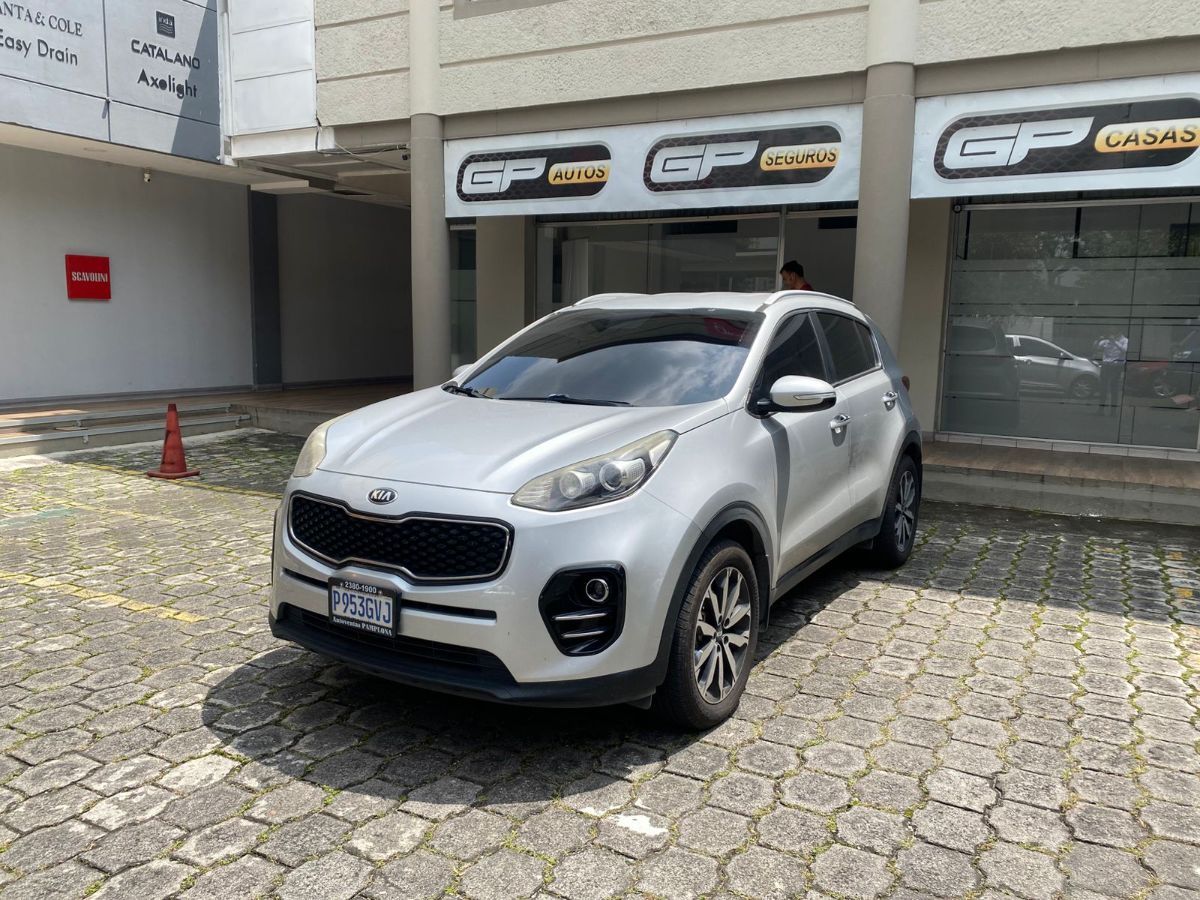 KIA SPORTAGE - 2018                                        