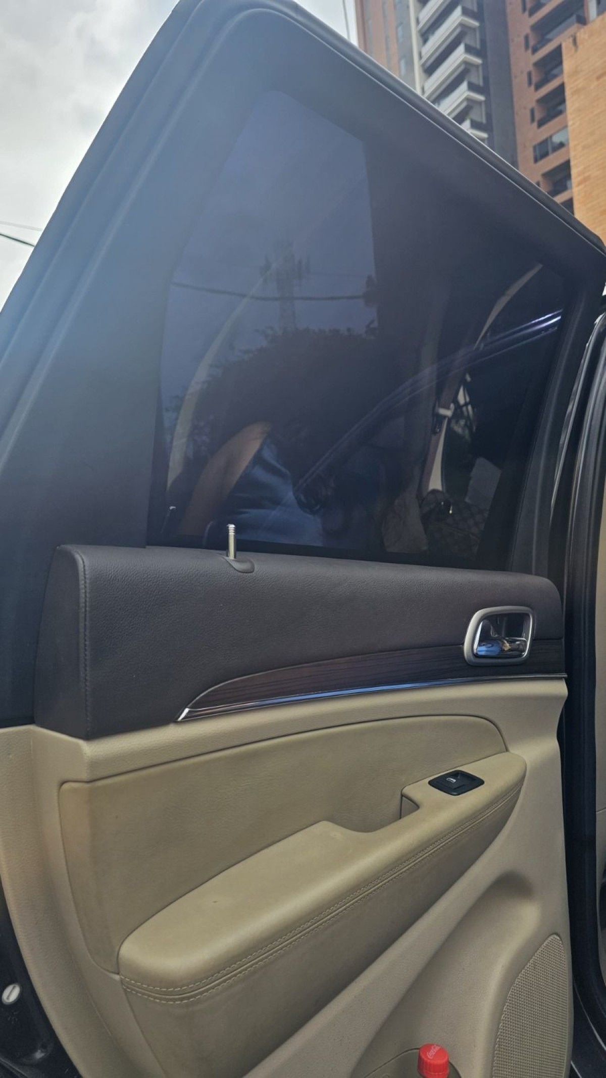 JEEP GRAND CHEROKEE OVERLAND - 2014                                        