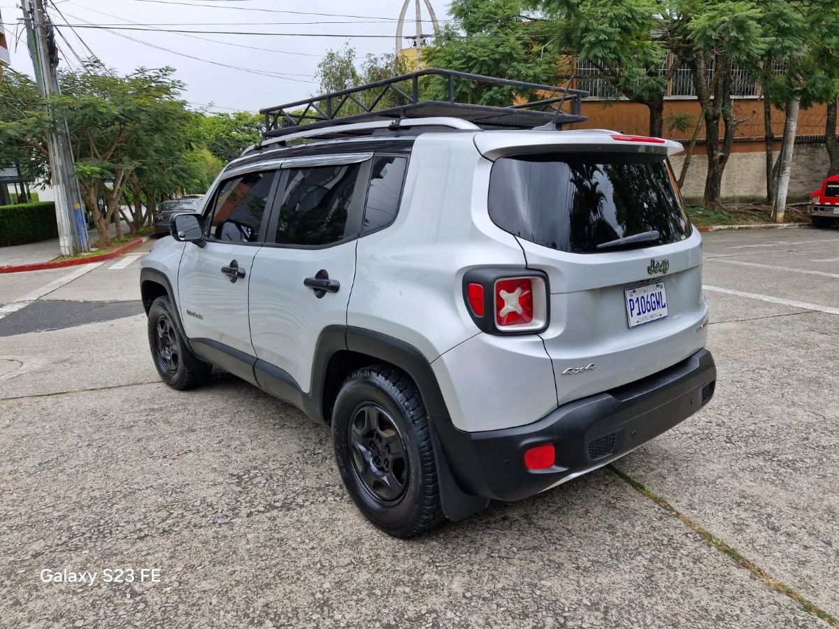 JEEP RENEGADE - 2015                                        