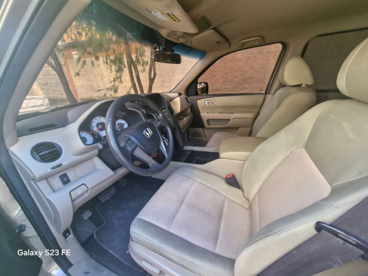 HONDA PILOT - 2010                                        