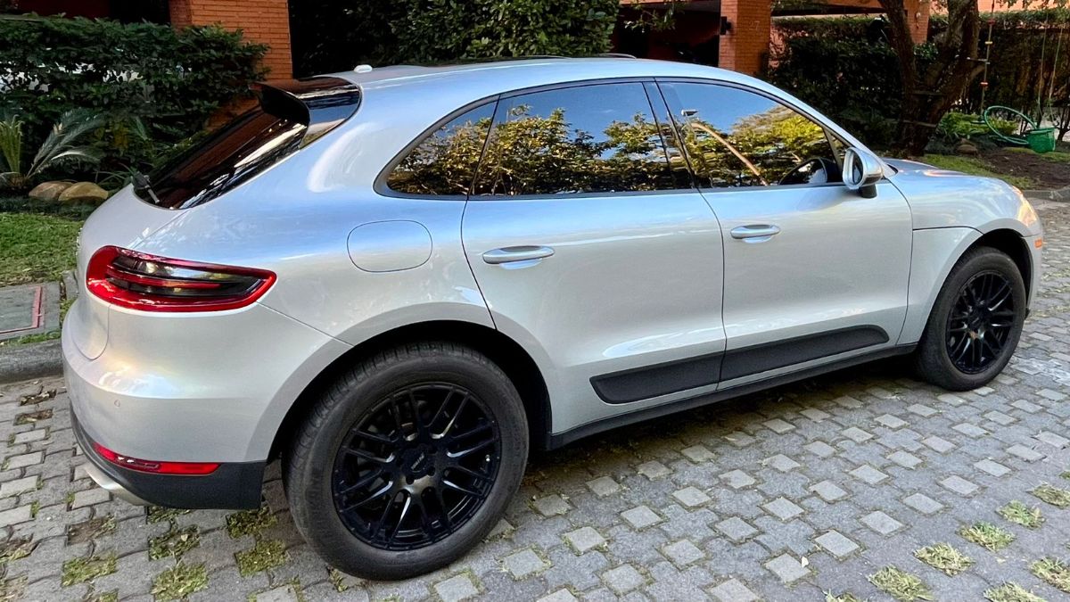 PORSCHE MACAN - 2018                                        