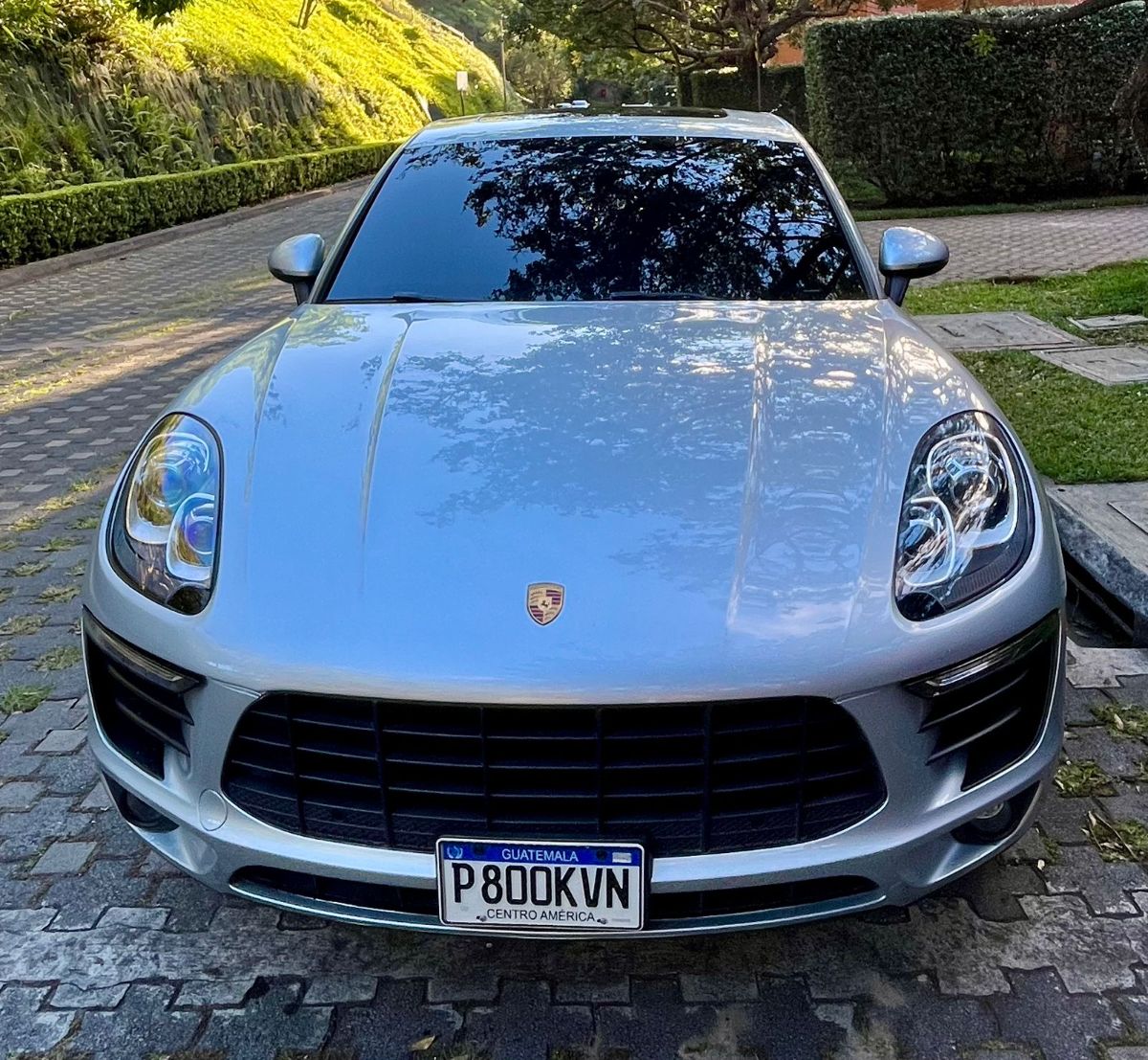 PORSCHE MACAN - 2018                                        