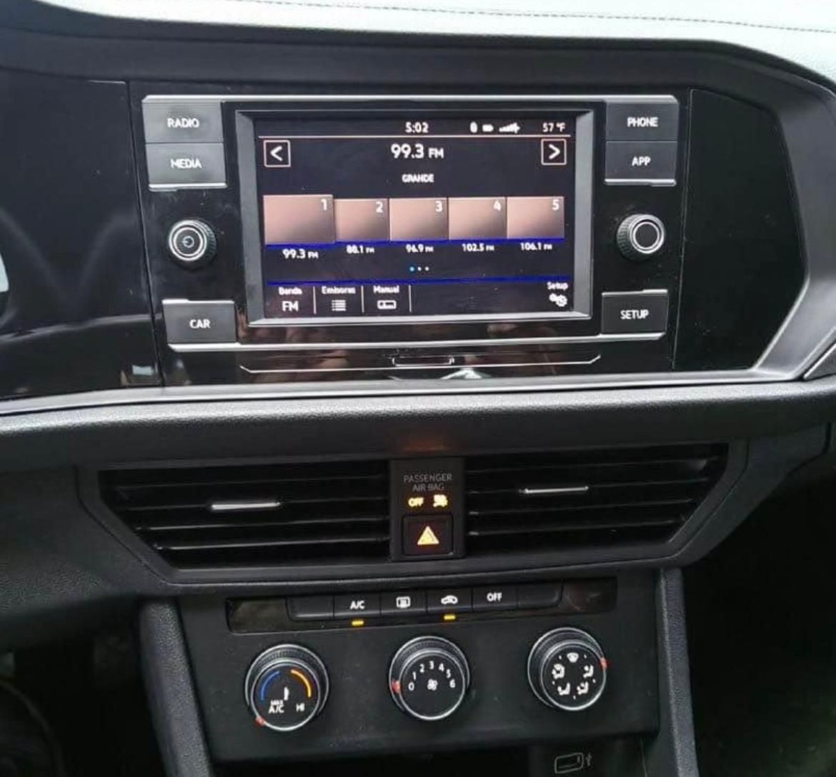 VOLKSWAGEN JETTA - 2019                                        