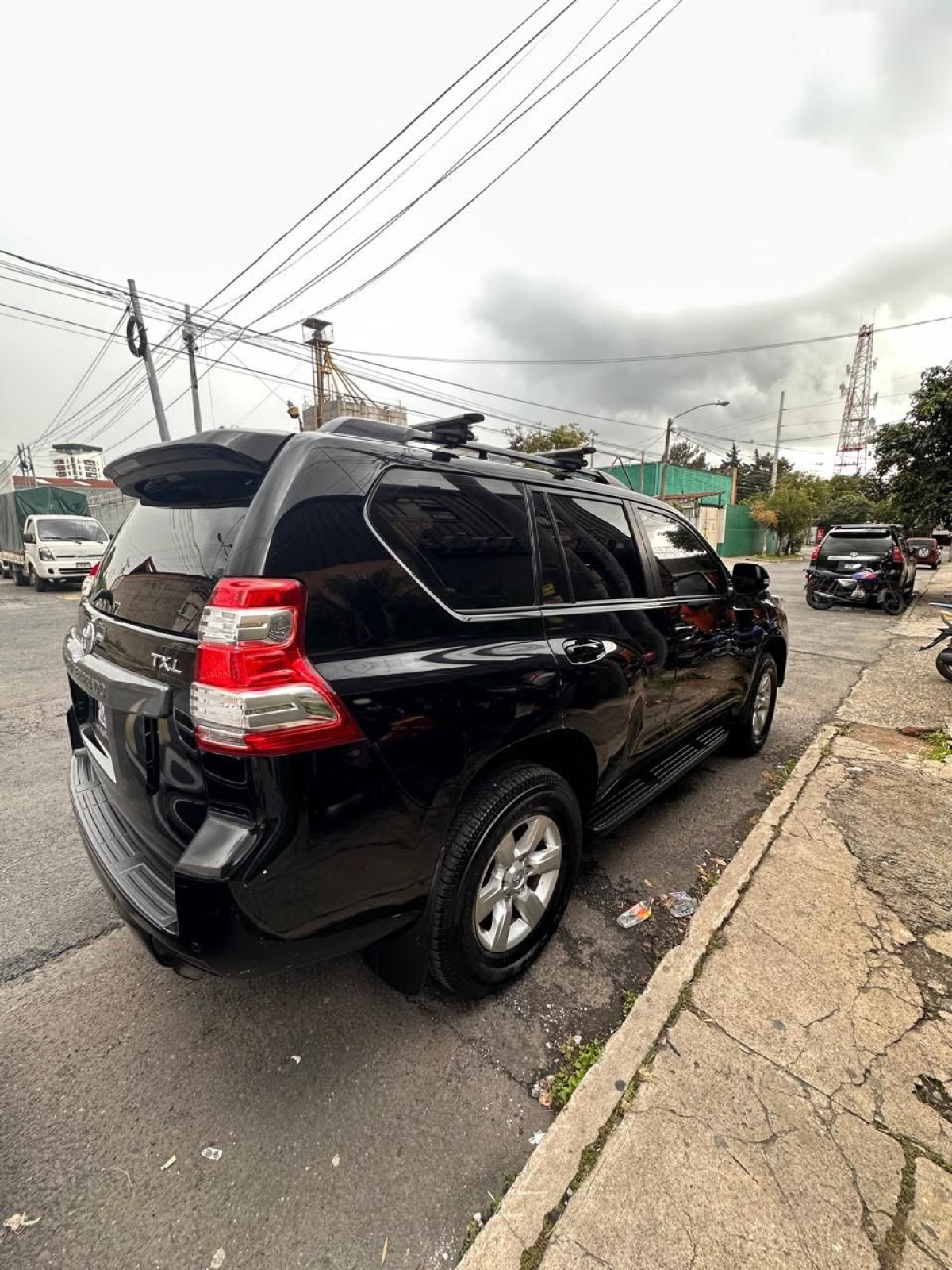 TOYOTA LAND CRUISER PRADO TXL - 2015                                        