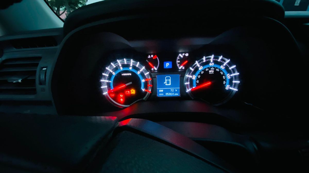 TOYOTA 4 RUNNER - 2017                                        