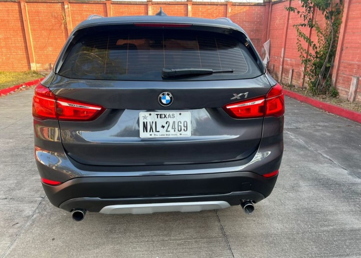 BMW X1 - 2016                                        