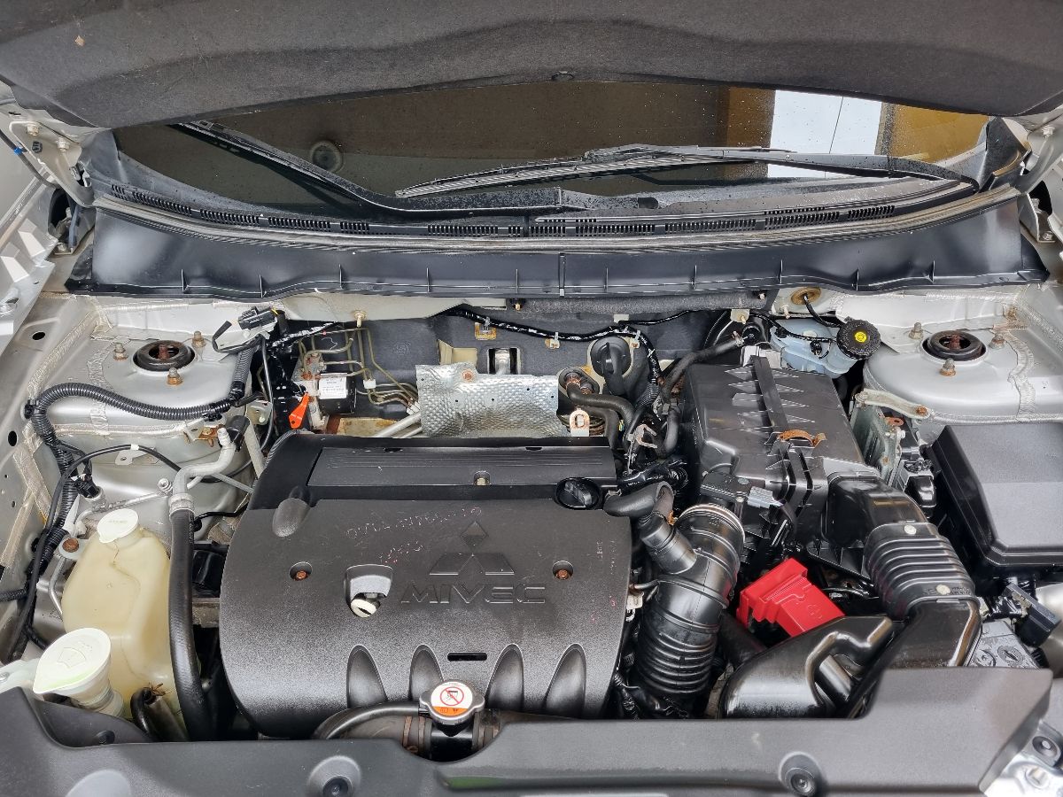 MITSUBISHI OUTLANDER SPORT - 2013                                        