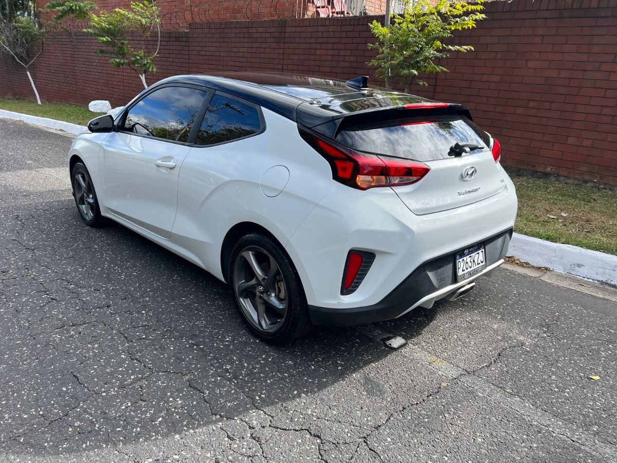 HYUNDAI VELOSTER - 2019                                        