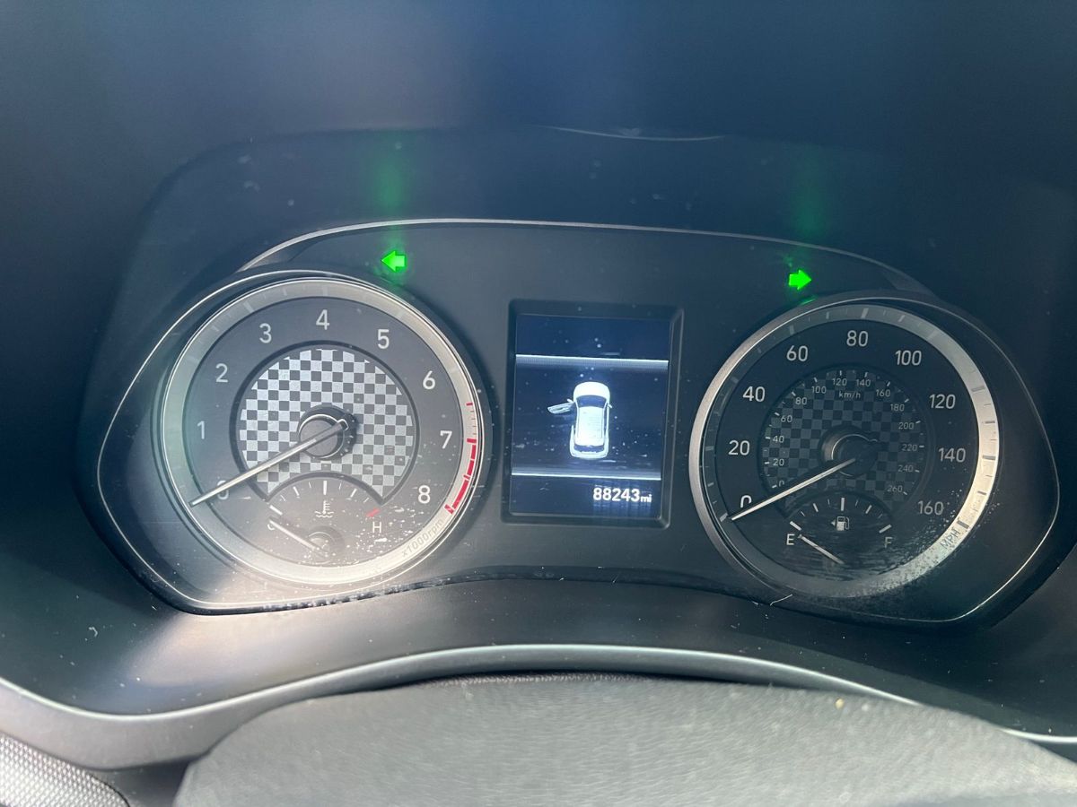 HYUNDAI VELOSTER - 2019                                        