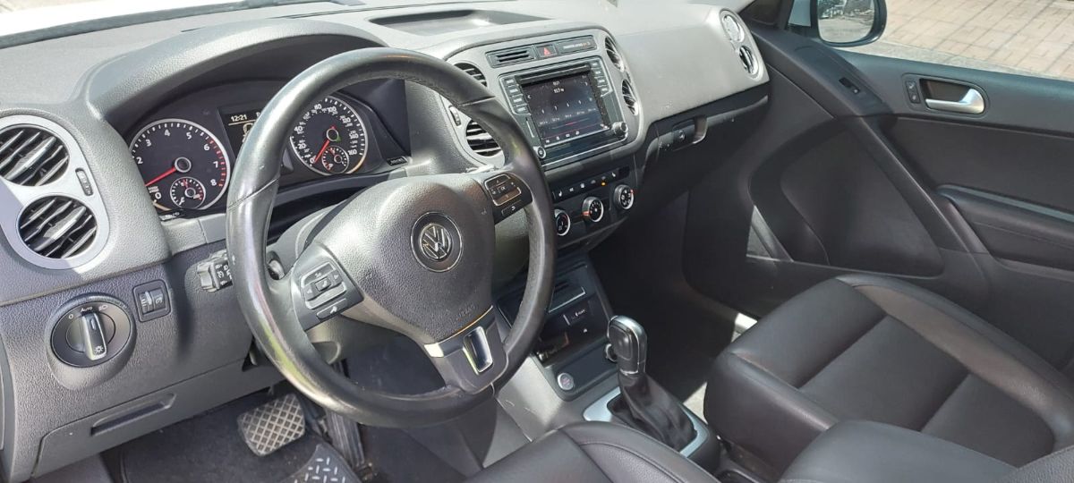 VOLKSWAGEN TIGUAN - 2017                                        