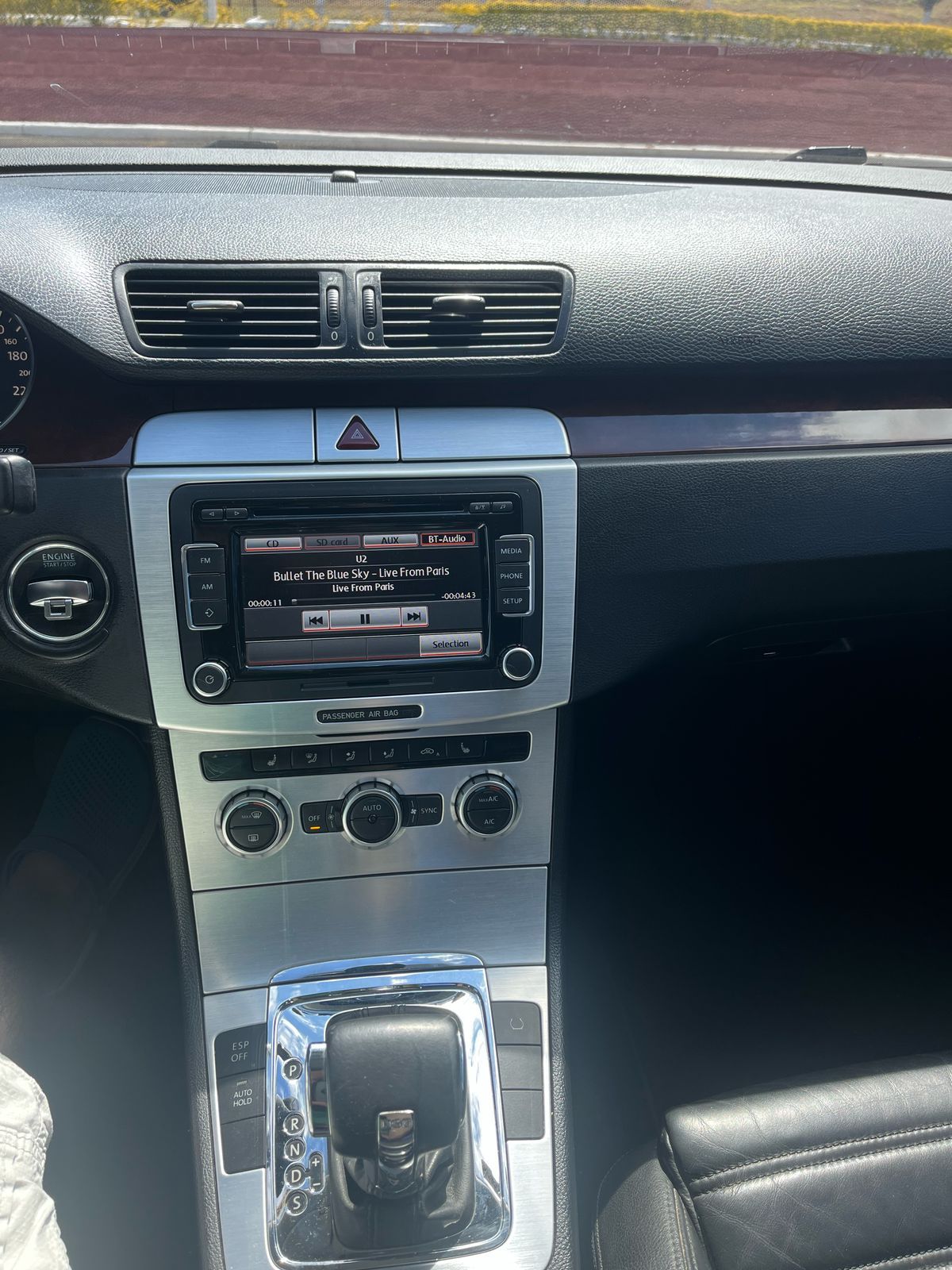 VOLKSWAGEN PASSAT - 2010                                        