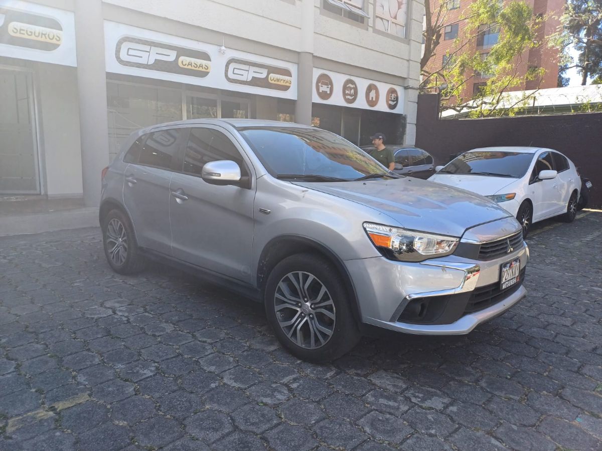 MITSUBISHI OUTLANDER SPORT - 2017                                        