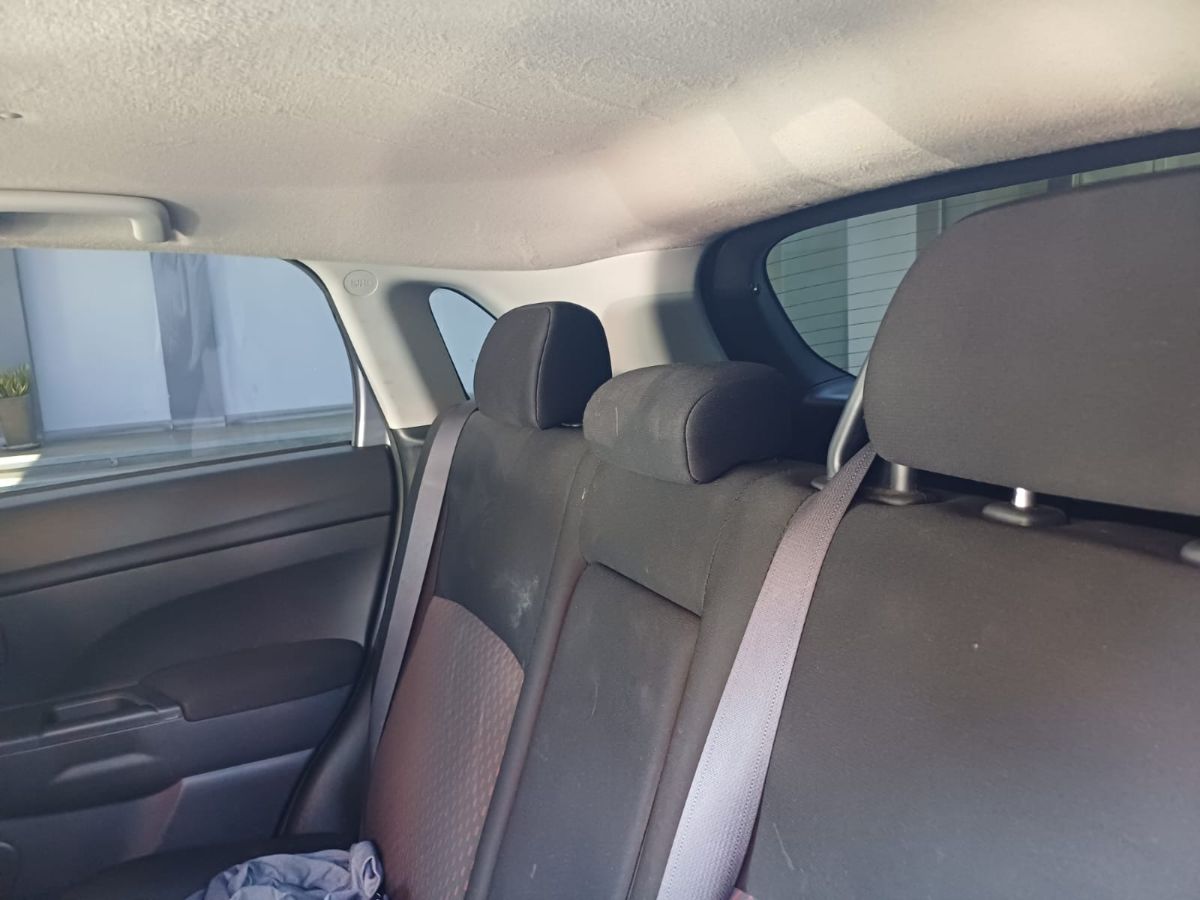 MITSUBISHI OUTLANDER SPORT - 2017                                        