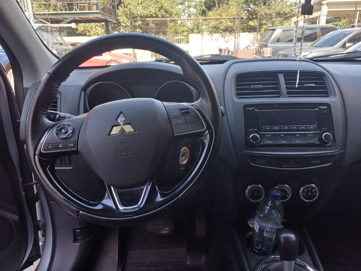 MITSUBISHI OUTLANDER SPORT - 2017                                        