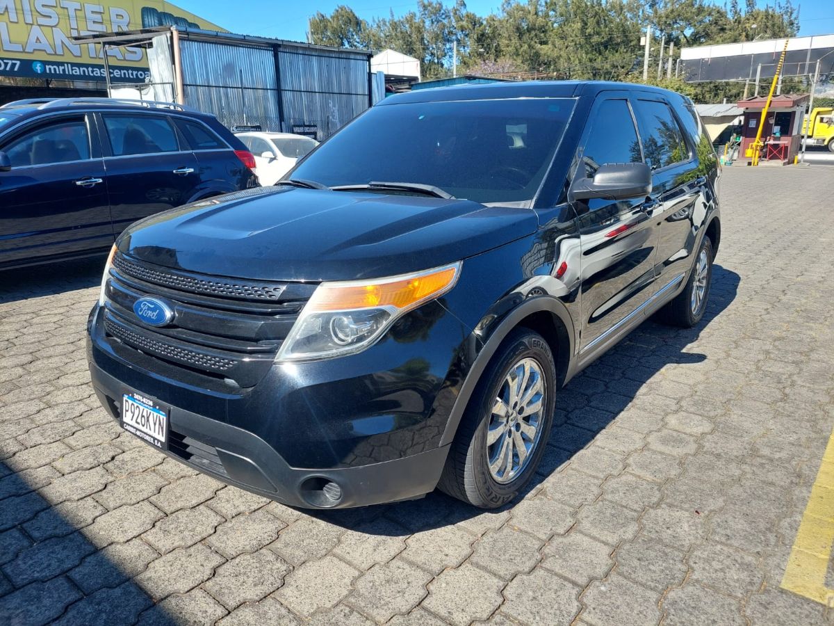 FORD EXPLORER - 2014                                        
