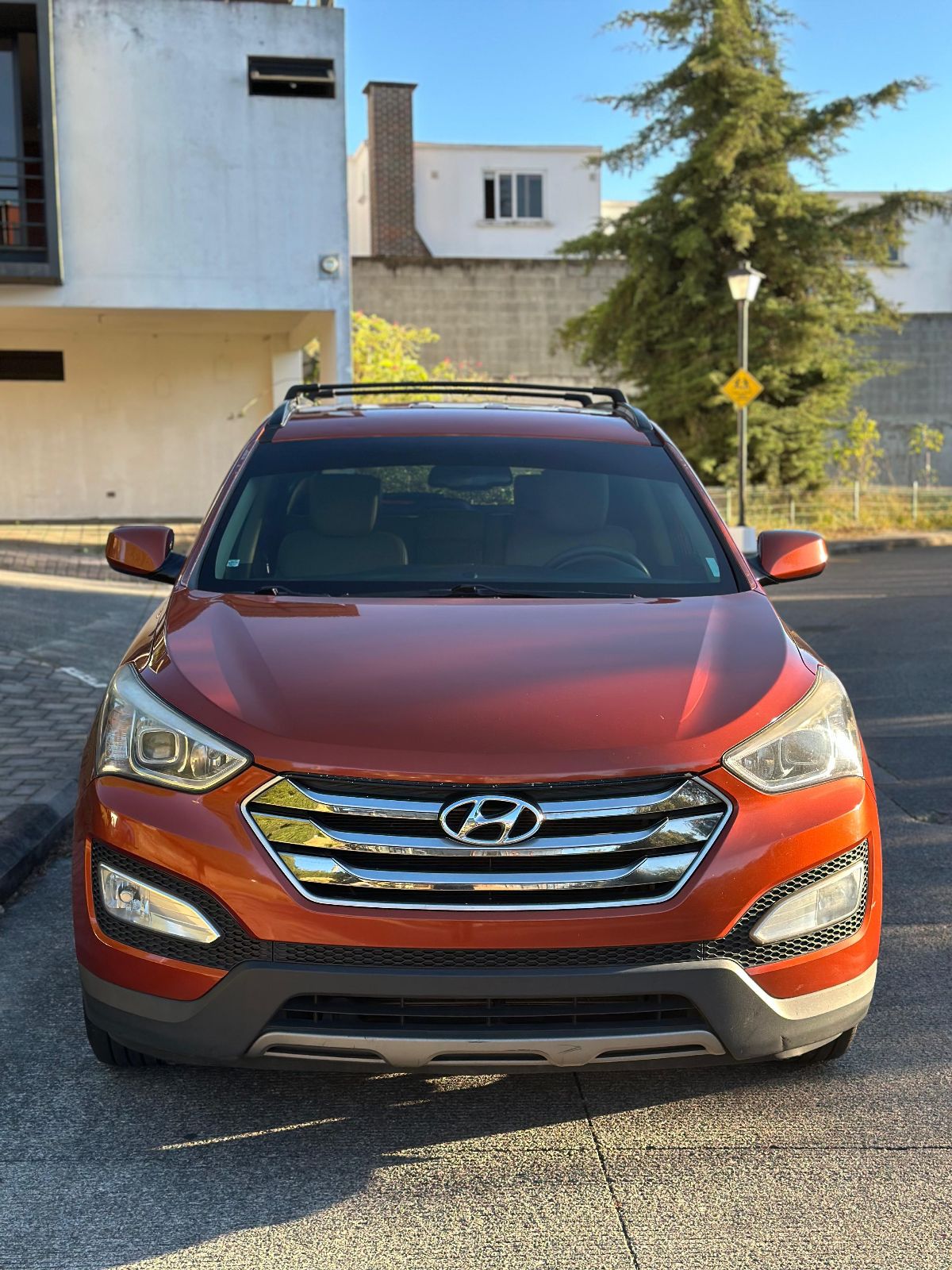 HYUNDAI SANTA FE - 2016                                        