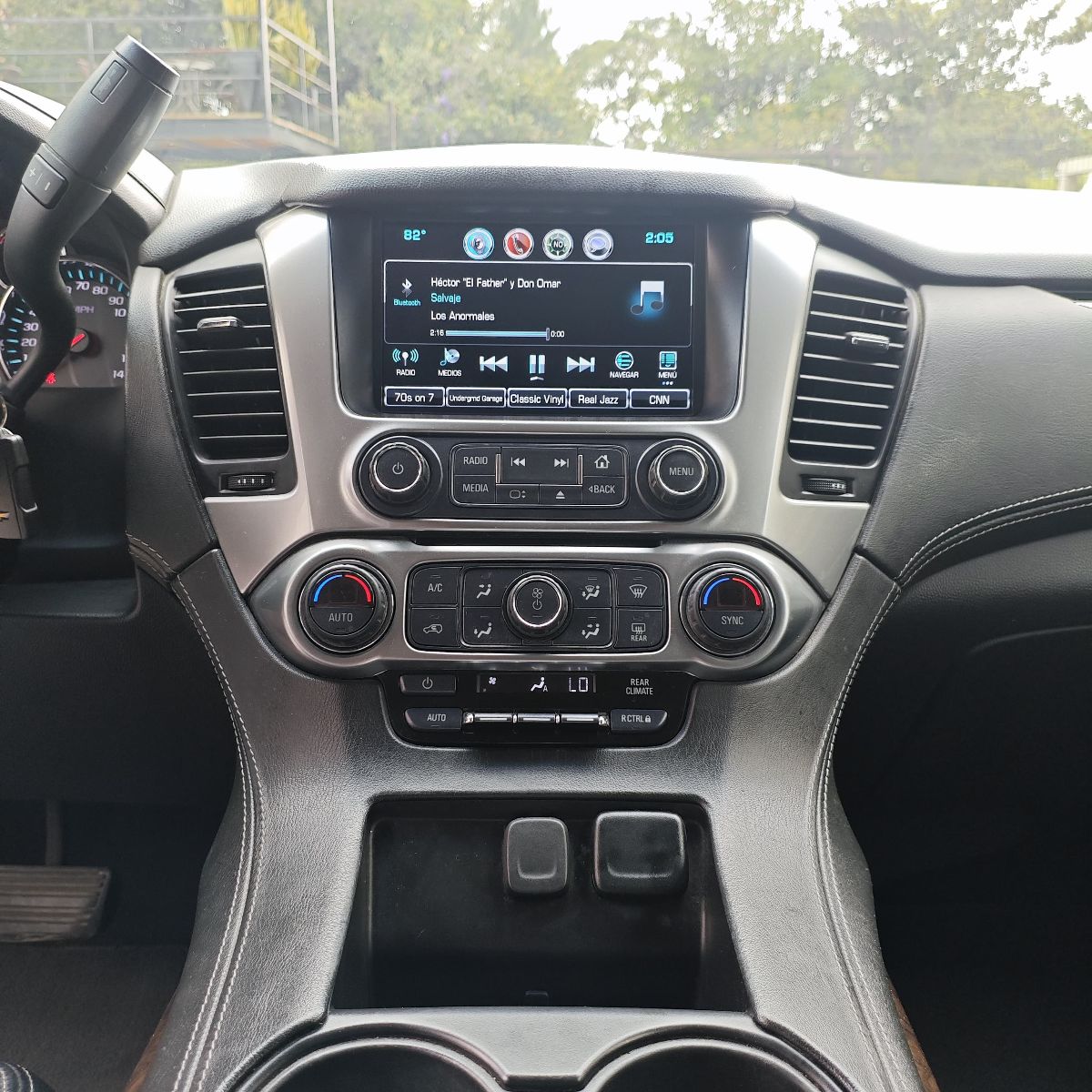 CHEVROLET SUBURBAN - 2019                                        