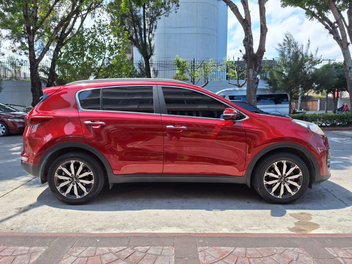 KIA SPORTAGE EX - 2017                                        