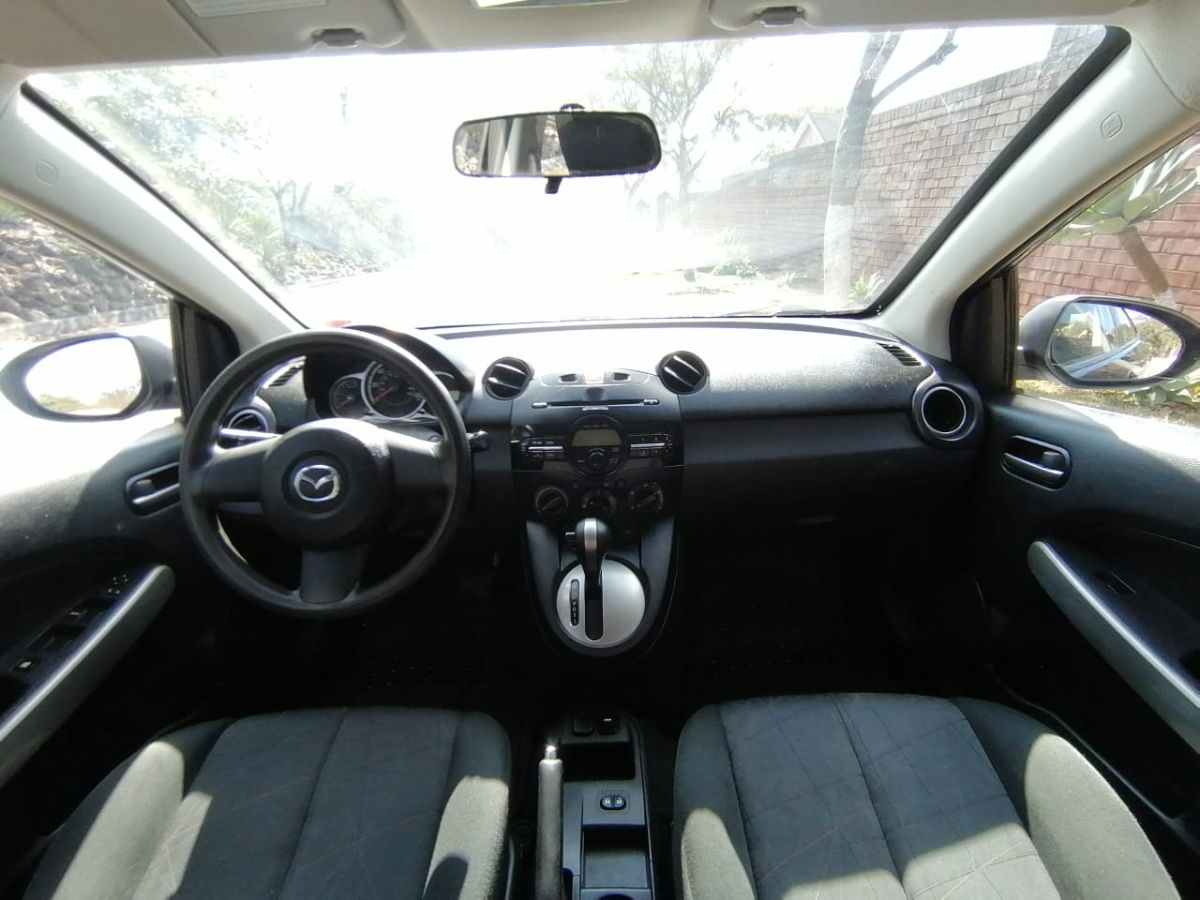 MAZDA 2 - 2014                                        