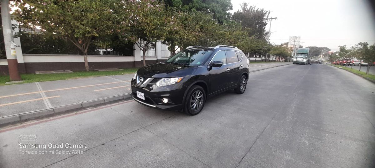 NISSAN ROGUE - 2016                                        