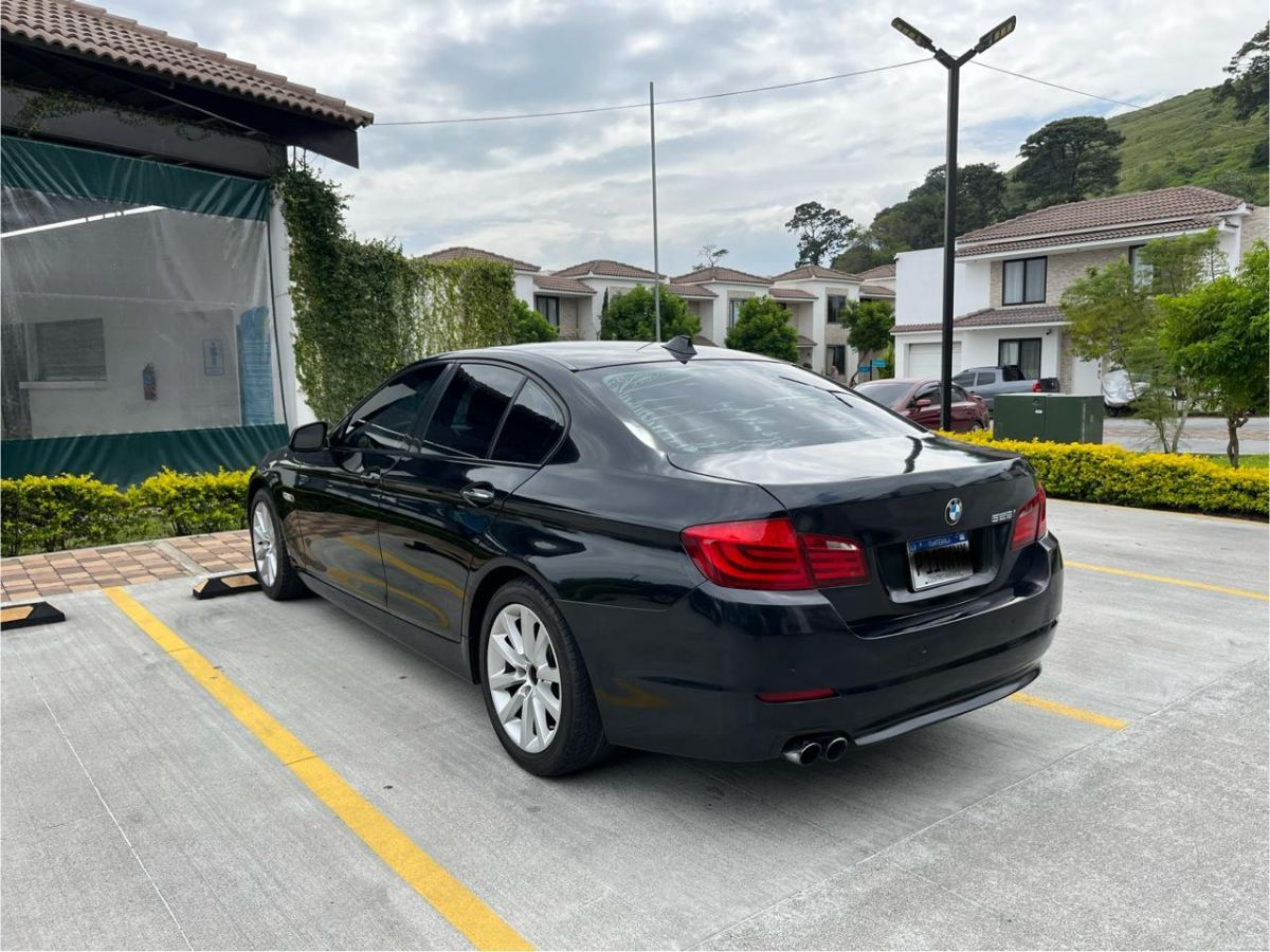 BMW 528 i - 2012                                        