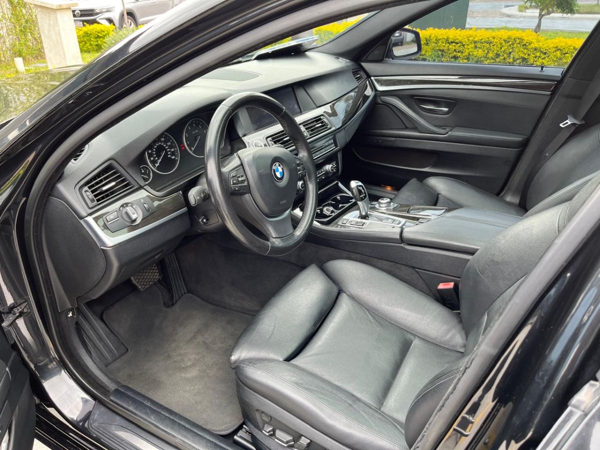 BMW 528 i - 2012                                        