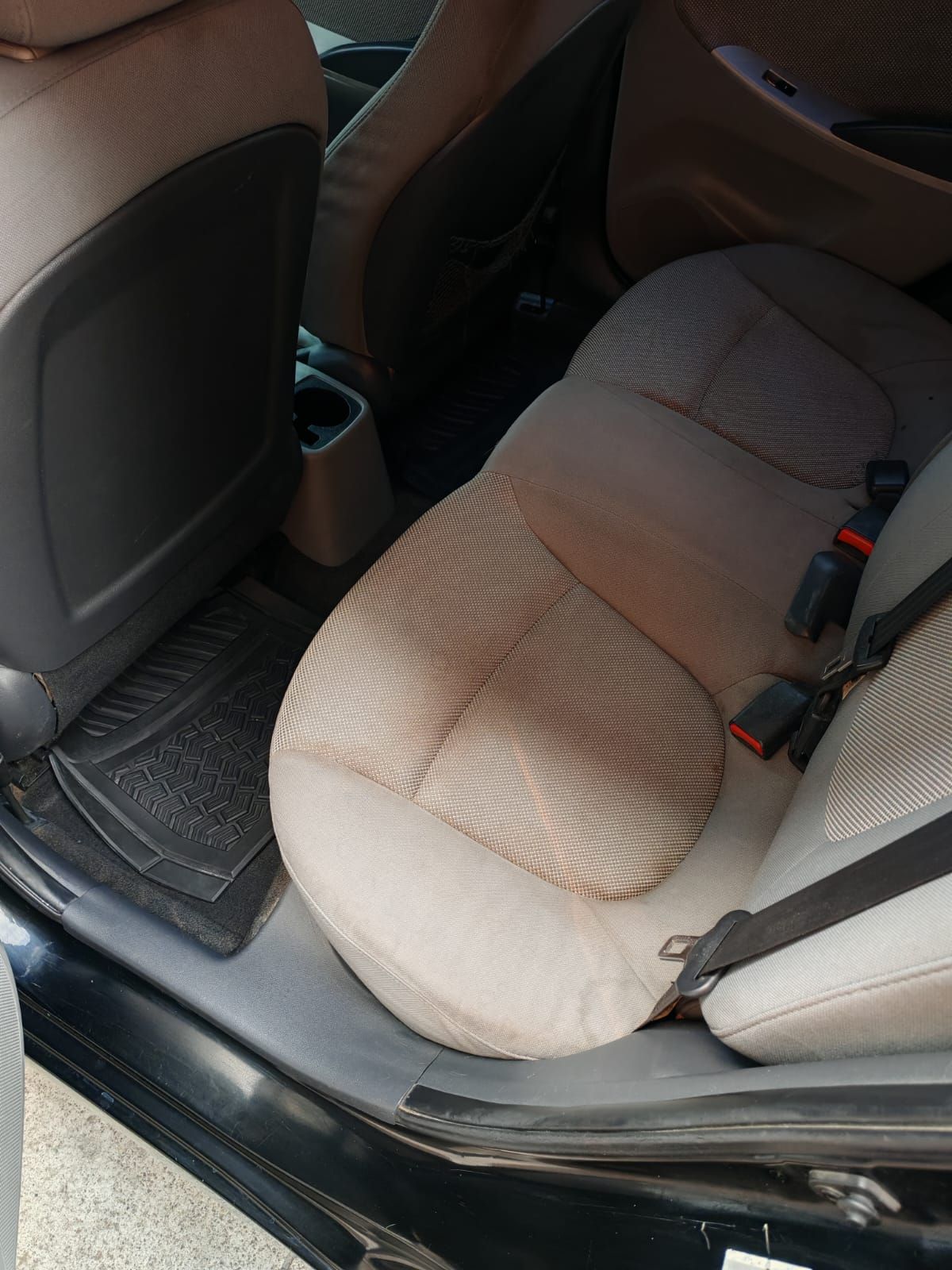 HYUNDAI ACCENT - 2013                                        