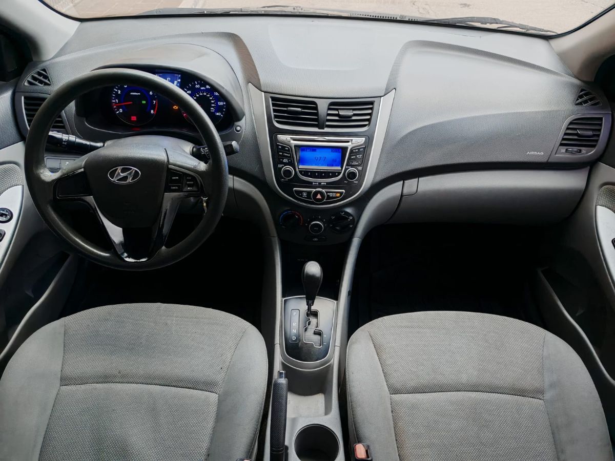 HYUNDAI ACCENT - 2013                                        