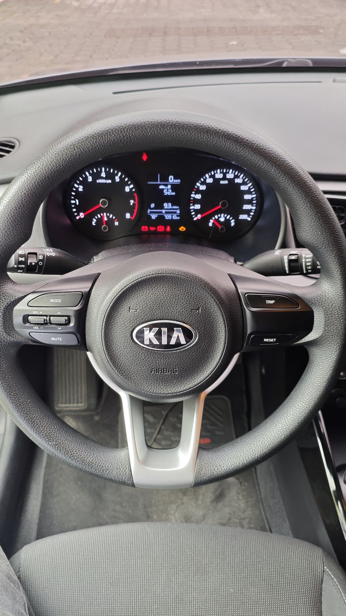 KIA RIO - 2018                                        