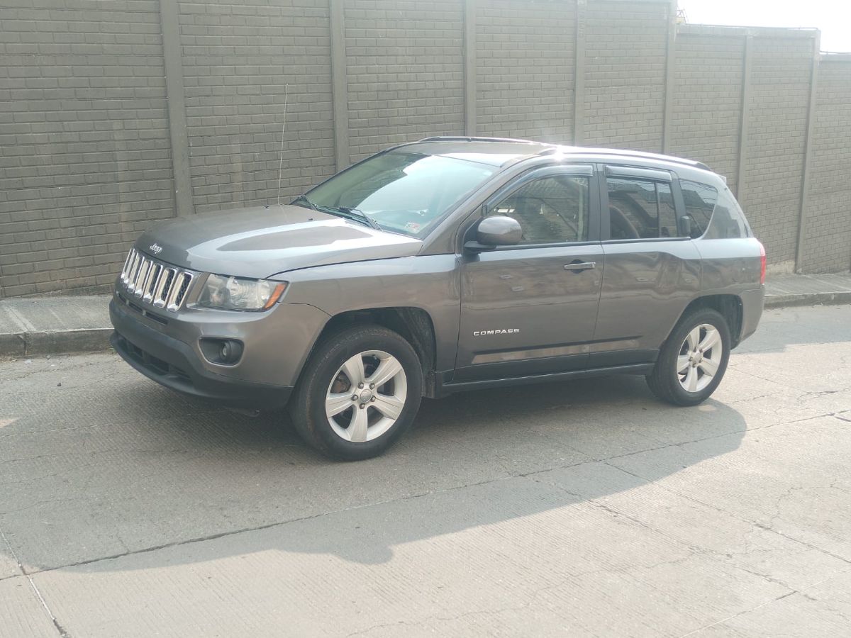 JEEP COMPASS - 2015                                        