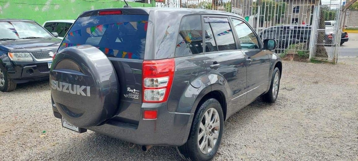 SUZUKI GRAND VITARA - 2011                                        